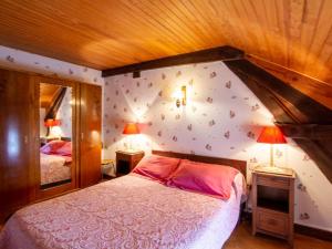 Maisons de vacances Maison de campagne avec etangs prives, proche Sarlat, 4 chambres, equipements bebe, animaux acceptes - FR-1-616-22 : photos des chambres