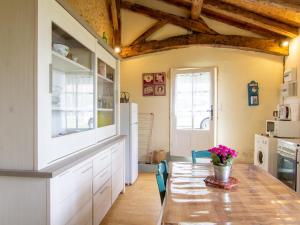 Maison isolée avec jardin et animaux acceptés - FR-1-616-11