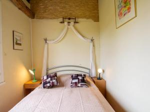 Maisons de vacances Maison rustique avec jardin, proche de la Dordogne et Vezere, animaux acceptes - FR-1-616-11 : photos des chambres