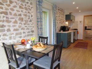 Charmant studio en montagne avec jardin, animaux admis - FR-1-496-224
