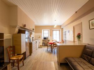 Maisons de vacances Maison perigourdine avec jardin, proche de Perigueux et Brantome, ideale pour 4 personnes - FR-1-616-183 : photos des chambres