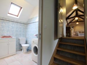 Maisons de vacances Gite cosy avec acces a un camping, etang, VTT, et proche de randonnees et d'Alencon, animaux acceptes - FR-1-497-111 : photos des chambres