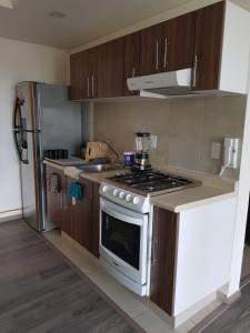 Centrally located loft with amazing views of volcanoes