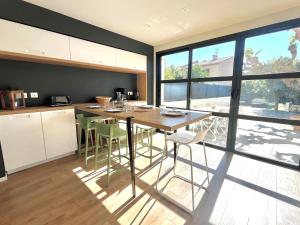 Charmante maison familiale pour 10 personnes, spacieuse et confortable - FR-1-309-511