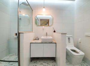 Romyzian Garden Mountain House