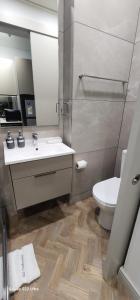 OneRosebank Signature Studio Apartment