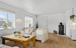 Stunning Home In Ringkøbing