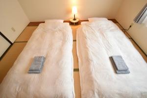 Long-term stays welcome! Entirely private rental townhouse for up to 4 people, 17 minutes walk from station, 45 minutes direct to Tokyo