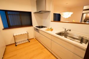 OneStay一宿 無料駐車場 駅徒歩2分 和モダン一軒家 小庭付き 静か お子様連れに優しい 名古屋駅近