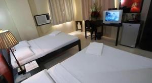 Sampaguita Suites Plaza Garcia