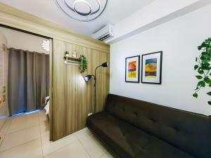 1BR Condotel with Balcony at FAME Residences #FM08-1