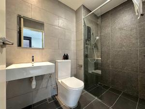 Modern Suite in Seri Kembangan Nearby MRT