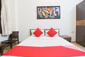 Super Hotel O Mominpur Guest House