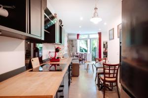 À 1km Plage du Midi et Palais des Festivals - Appartement Centre Cannes avec Cour Extérieur Privée