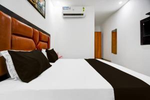 Super Hotel O Dariyapur Near Railway Crossing