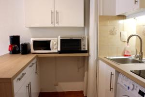 T2 Terrasse, Bormes Les Mimosas La Faviere, 5 Pers, 5 mn à pieds des plages et commerces