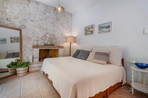 Stone House In Katouna With Garden