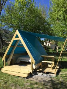 Campings Camping Frederic Mistral : photos des chambres