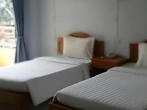 Ritzy House Hotel