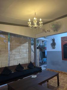 Giường Đơn trong Phòng ngủ tập thể (Single Bed in Dormitory Room)