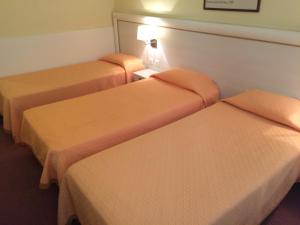Hotels Hotel Elysee : photos des chambres