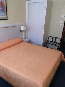 Hotels Hotel Elysee : photos des chambres
