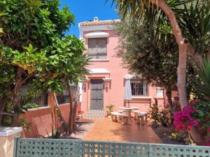 Calle Carlos Primero, Roda - 4hvězdičkové hotely ve městě Roda