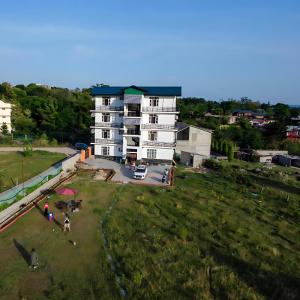 Dream Dhauladhar Escape