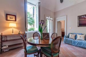 Palazzo Apostolico Orsini - Lecce Selection