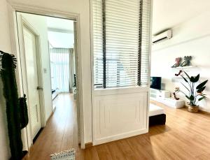 Luxury 2 bedrooms Condo by Notre-Dame