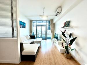 Luxury 2 bedrooms Condo by Notre-Dame