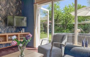 Cozy Home In Putten With Wifi