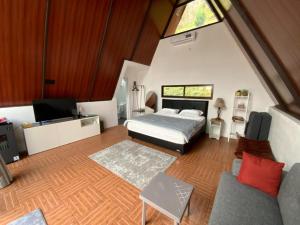 Himalaya 2 - Private Triangle