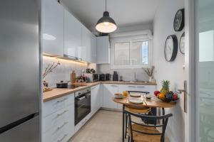 The rock view apartment