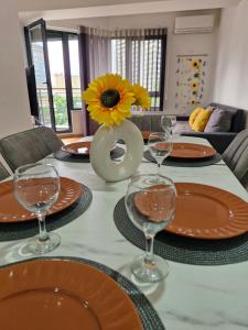 Sunflower City Center with free garage