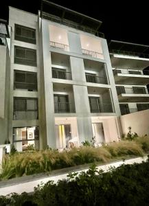 Luxury Chalet with Private Garden & Pool View in Marassi