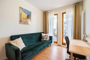 Służewiec Comfort Zone Apartment by BookingHost