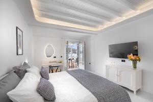 Superior Double Room with Sea View room in Deliades Hotel