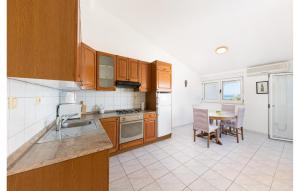 Awesome Apartment In Baska Voda 