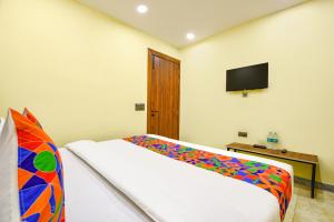 FabHotel Yash Residency - Yamuna Sports Complex