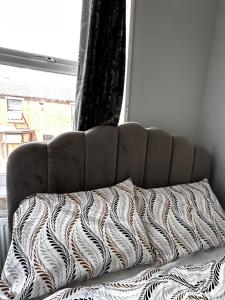 Private ensuite room close to Rotherham city centre 3