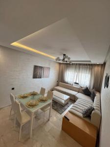 Chic apartment with pool Founty Agadir