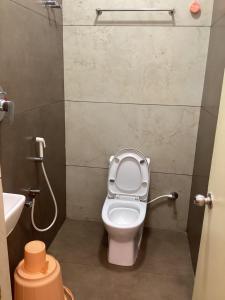 GREENS INN near Madras High Court and Harbour Chennai Port