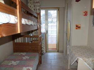 Appart T2 avec garage, balcon et ménage inclus au Lavandou - FR-1-308-57