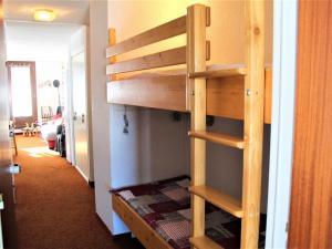 Appartement cosy à Risoul 1850 : 2 pièces, coin montagne, 6 couchages, ski aux pieds, terrasse sud - FR-1-330-125