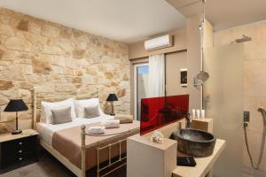 Mistral Hotel - For Solo Travelers