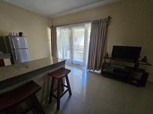 Cempaka Apartment Surfaris Inn