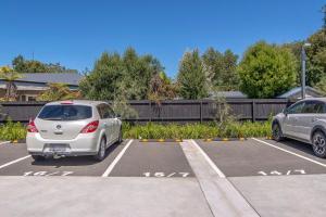 5 Minute Walk to Arena & Stadium