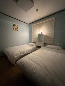 Spring of Mapo 201, 5 minutes on foot from Hongik University Station