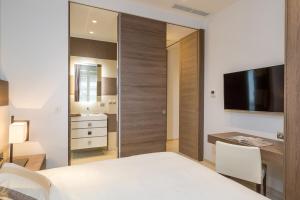 Cannes Croisette 4 bedrooms - 2C